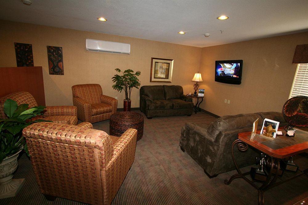 Candlewood Suites Louisville Airport By Ihg Eksteriør billede