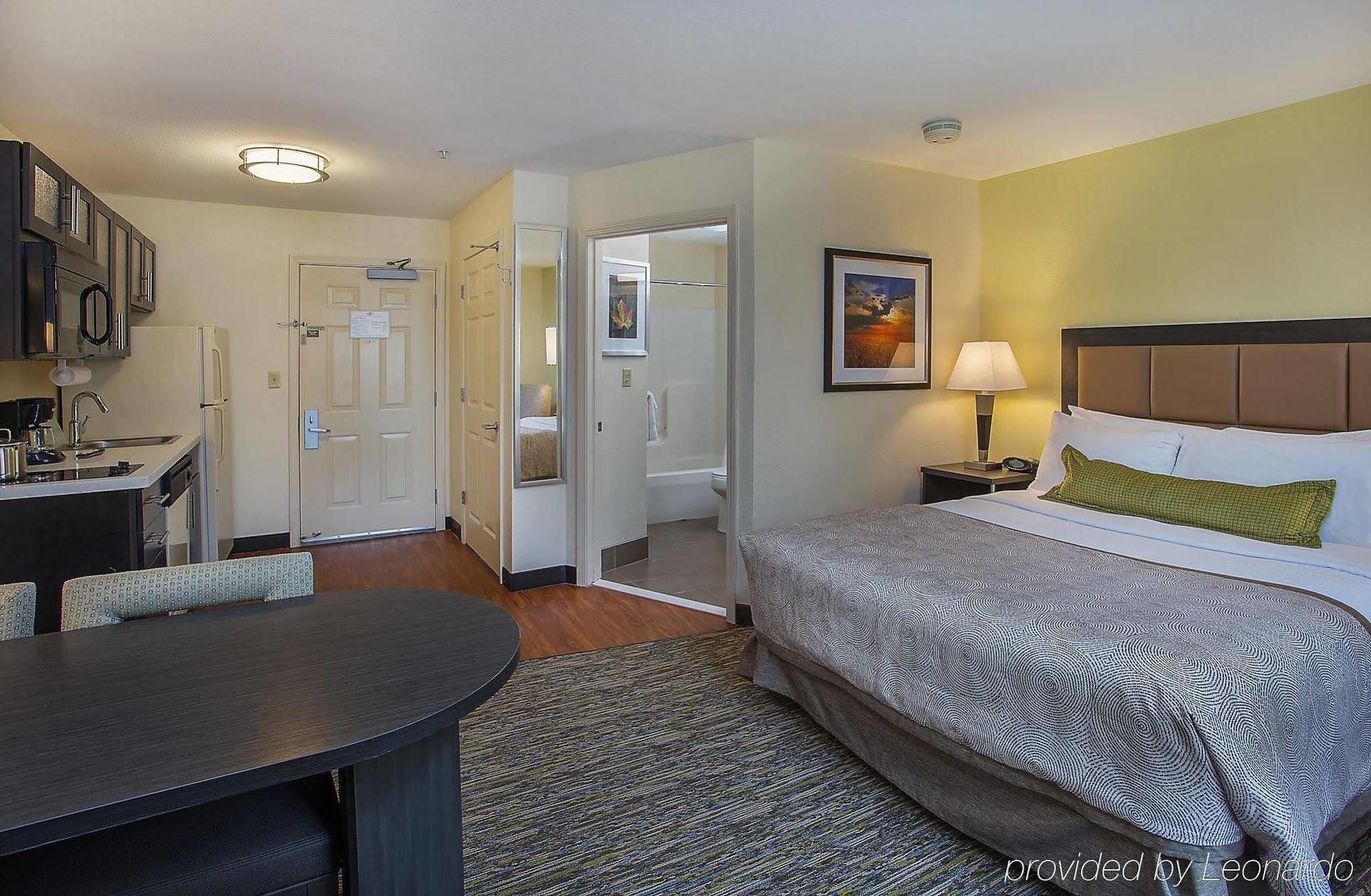 Candlewood Suites Louisville Airport By Ihg Eksteriør billede